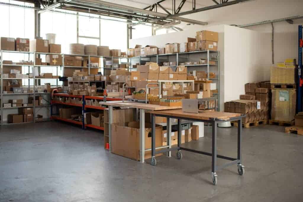 envois moins chers - organisation entrepôt
