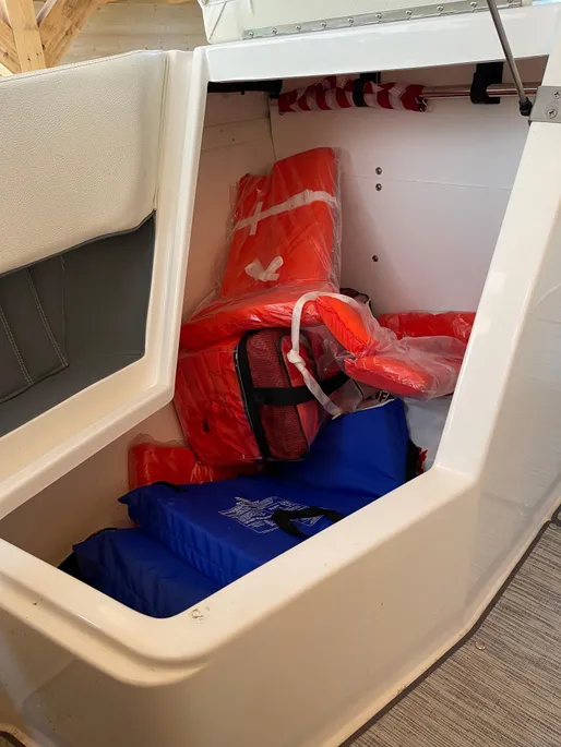 Boat photo 1