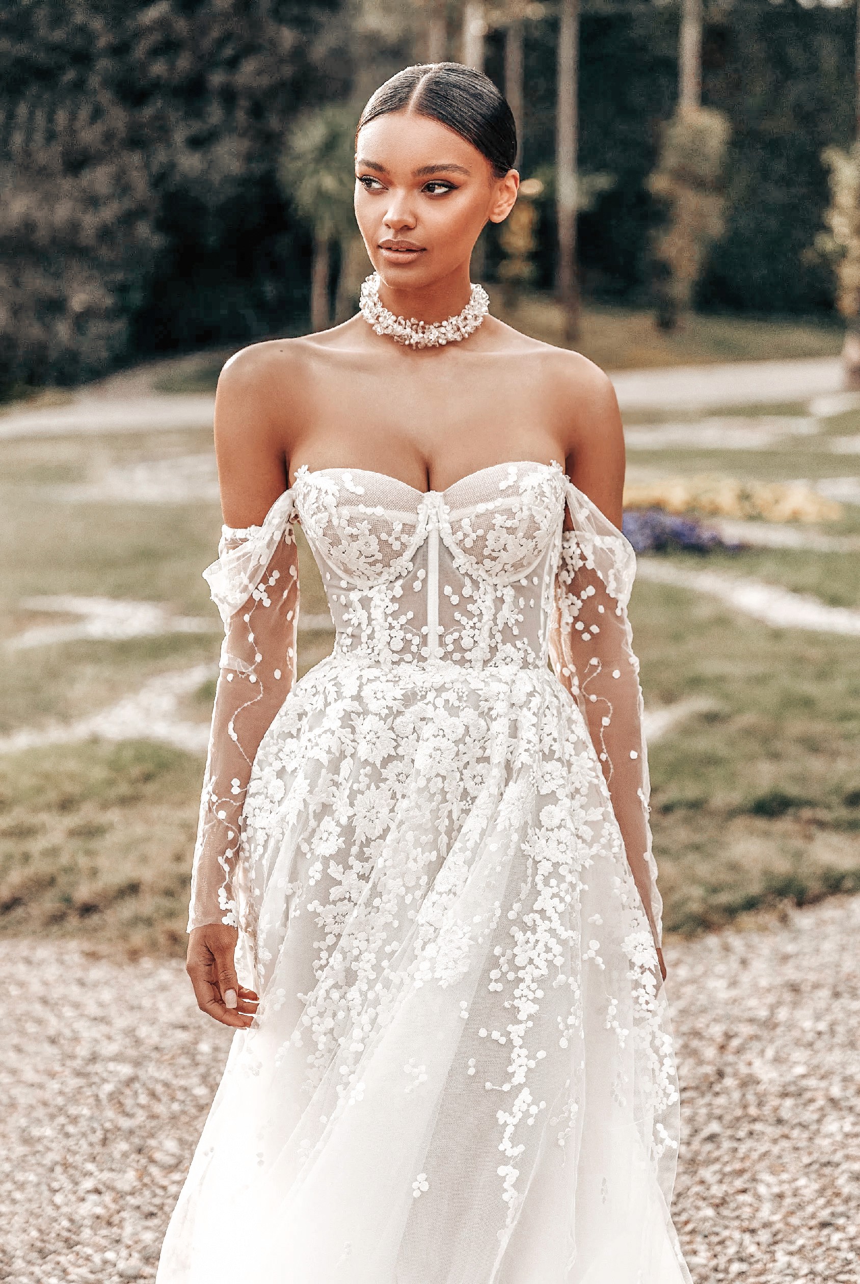 A-Linien Brautkleid mit gerader Corsage