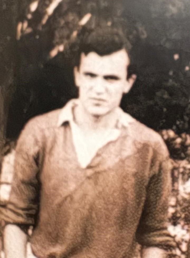 Gusmán en sus años de rugbier, con la camiseta de Manuel Belgrano.