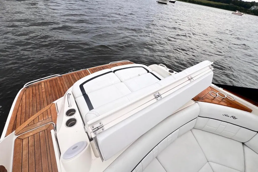 Boat thumbnail 3