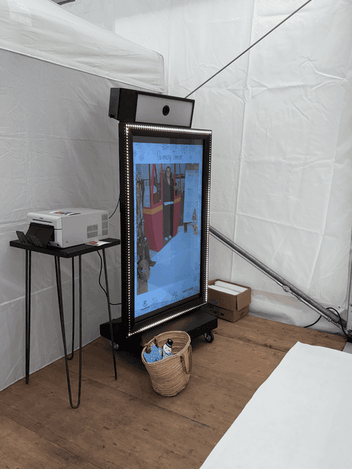 location borne photo de plein pied type mitoir pour entreprise à Bordeaux