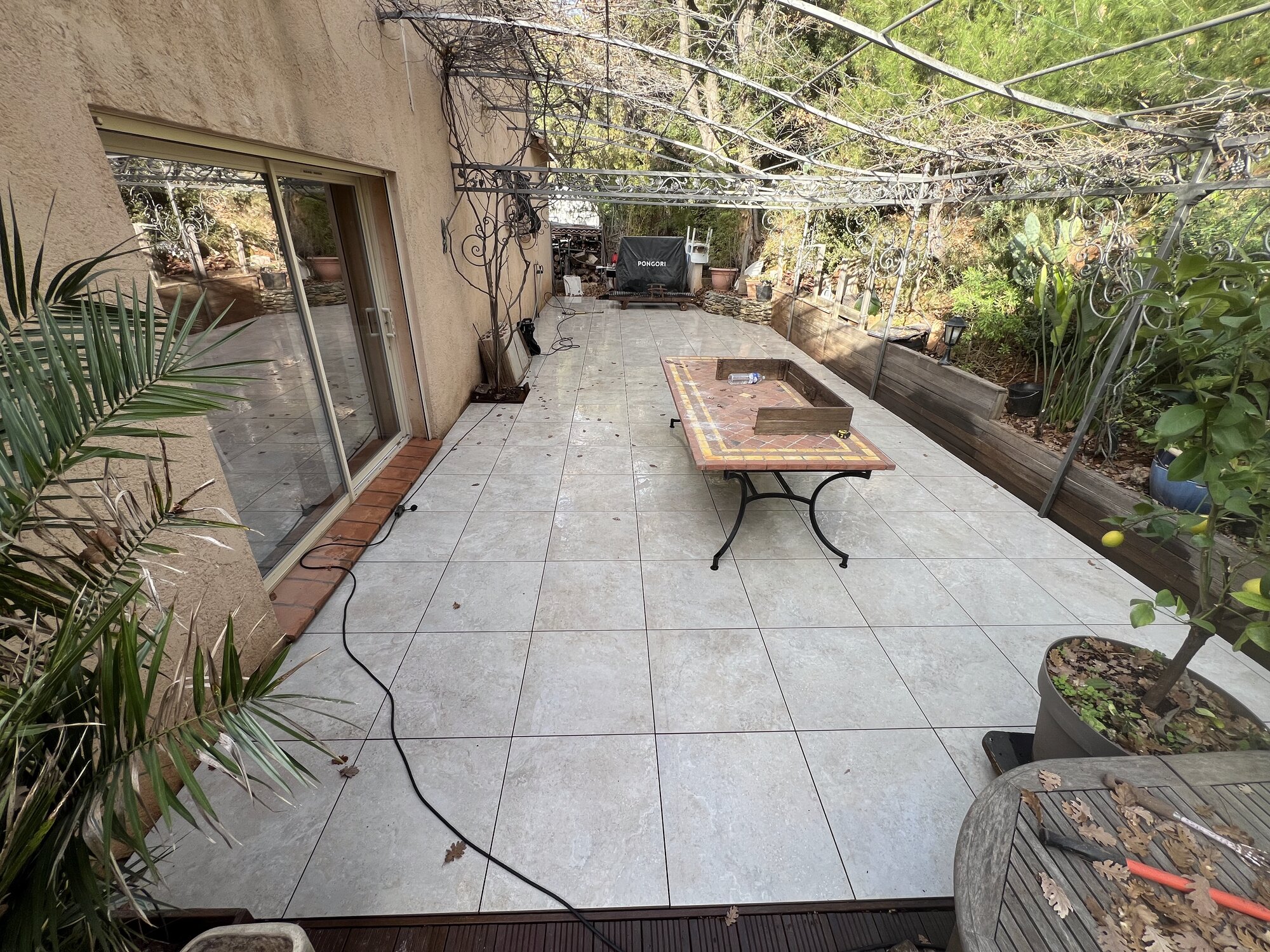Terrasse sur plots - Vitrolles