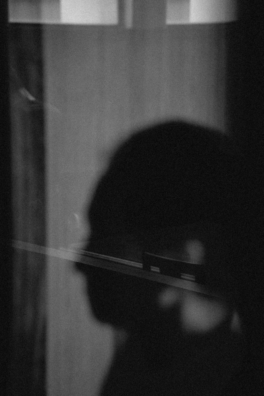 the father is waiting for the trail of his daughter from killing her son