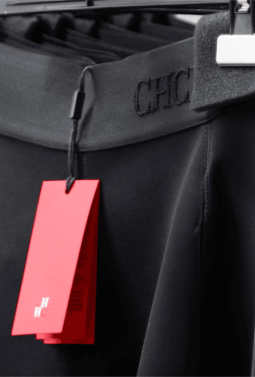 Carolina Herrera Skirt Price Tag - Brand Sales - Market Consulting - Private Showrooms - Multibrand - Marketplaces - Savart Agency