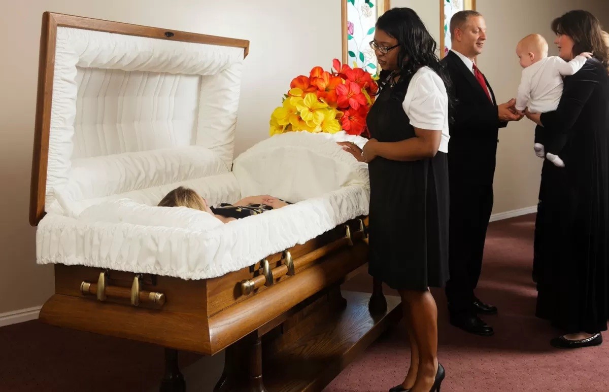 open casket at funeral