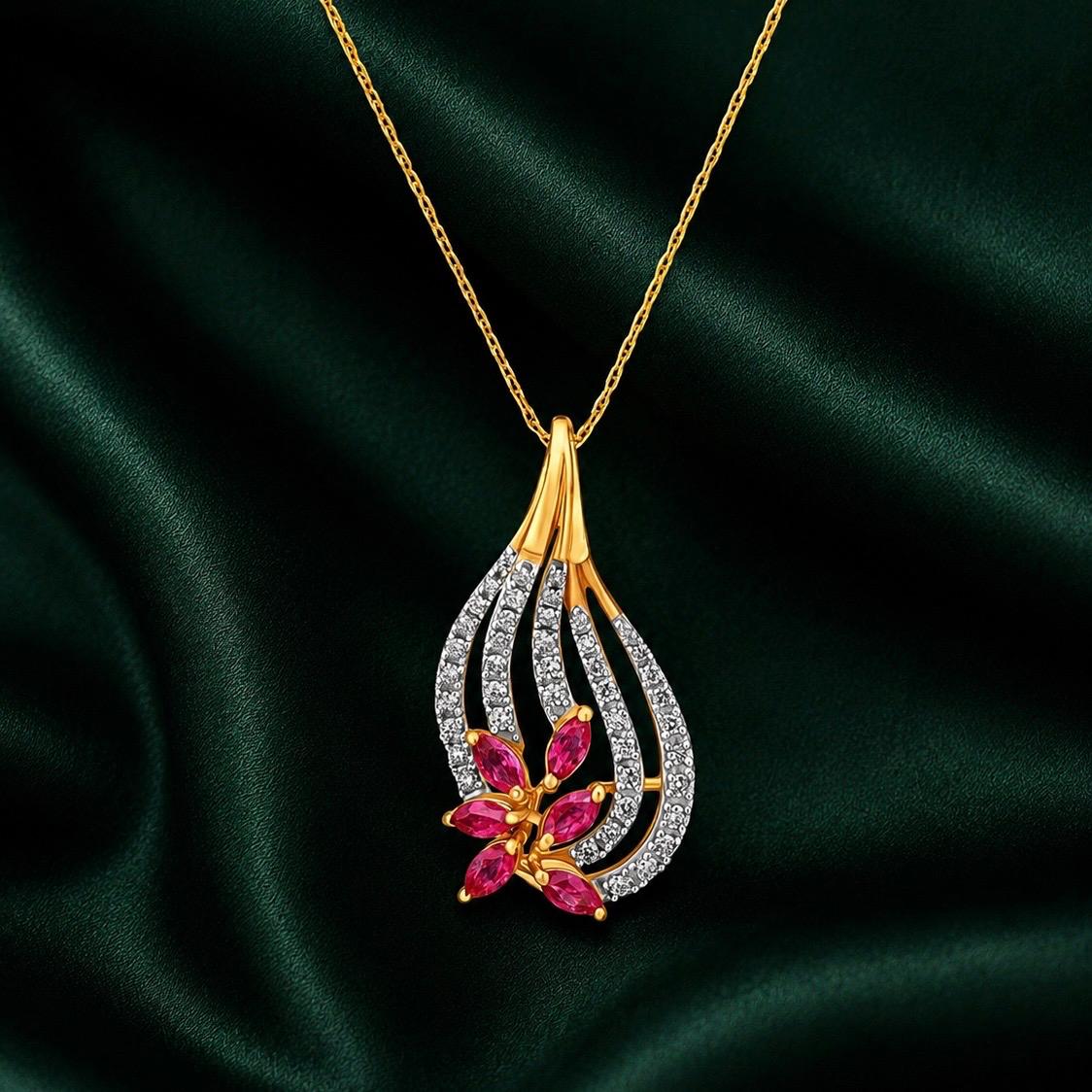 Necklace from the VIKA jewellery collection.