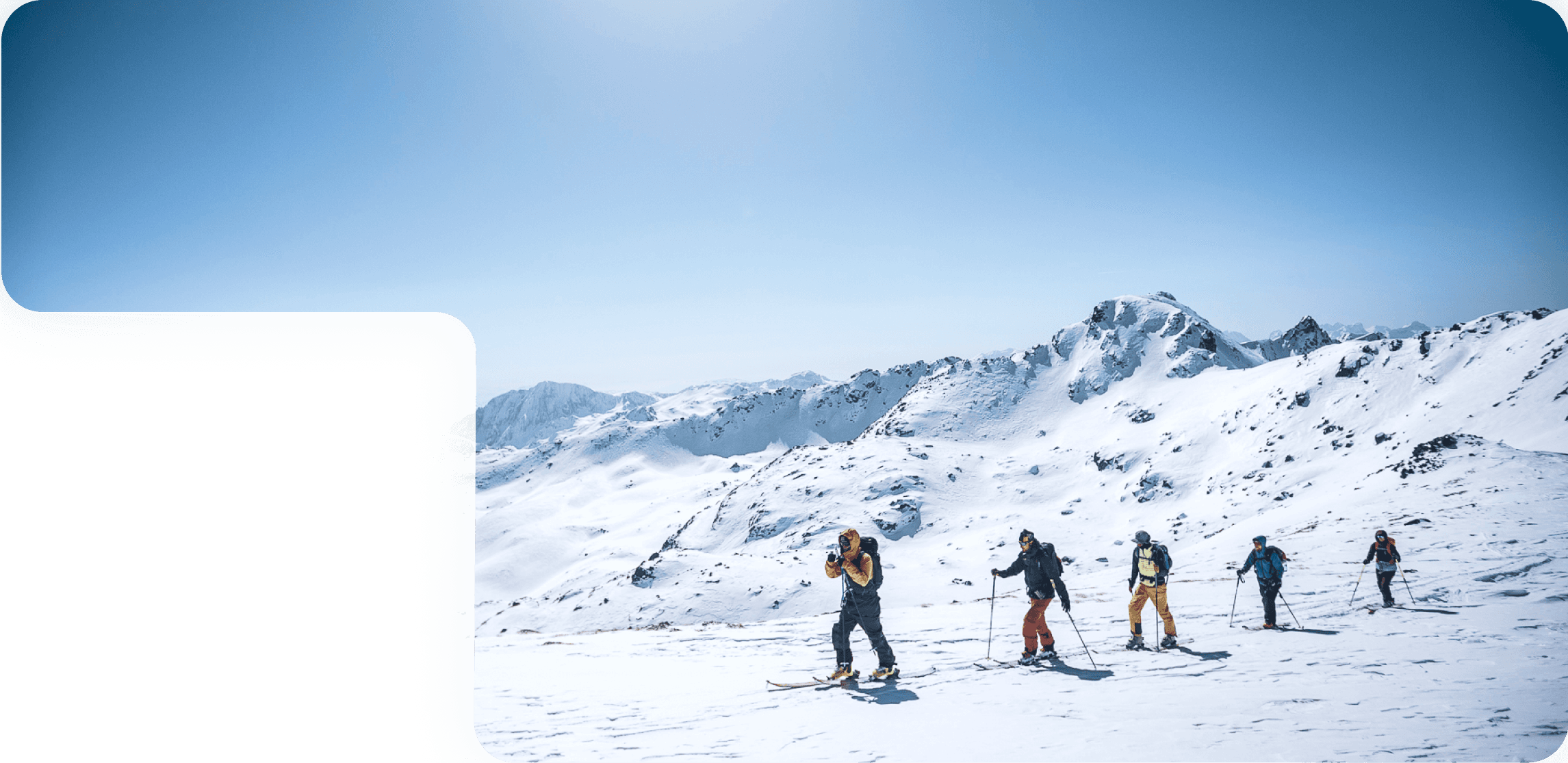 While hut to hut splitboarding with Lynx Freeride in the Accursed Mountains