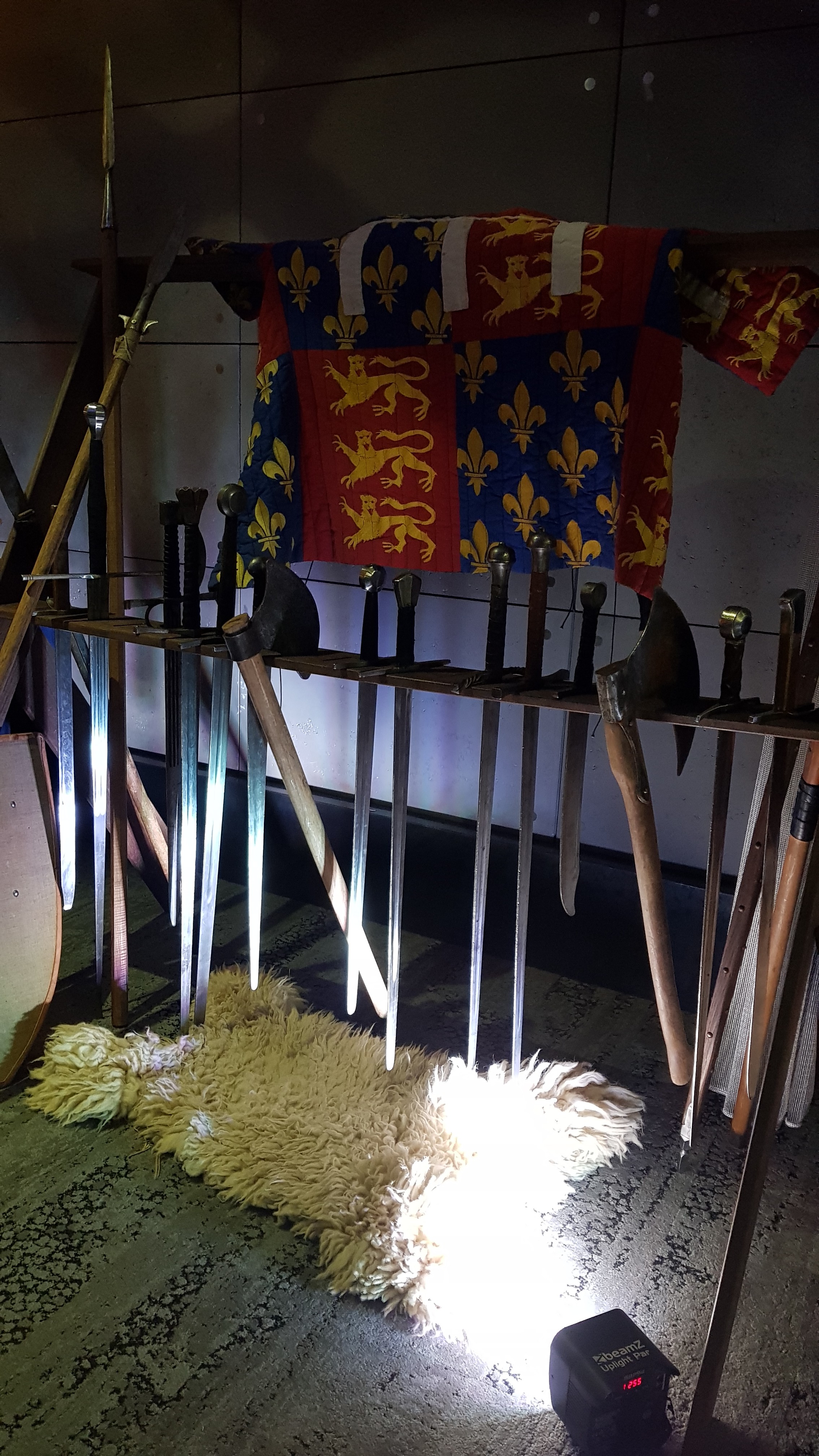 Décor animation et scénographie immersive thème moyen âge médiéval pour soirée d’entreprise à Bordeaux
