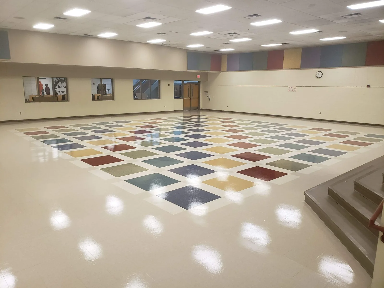 Solid color epoxy flooring — Select Coatings project photo