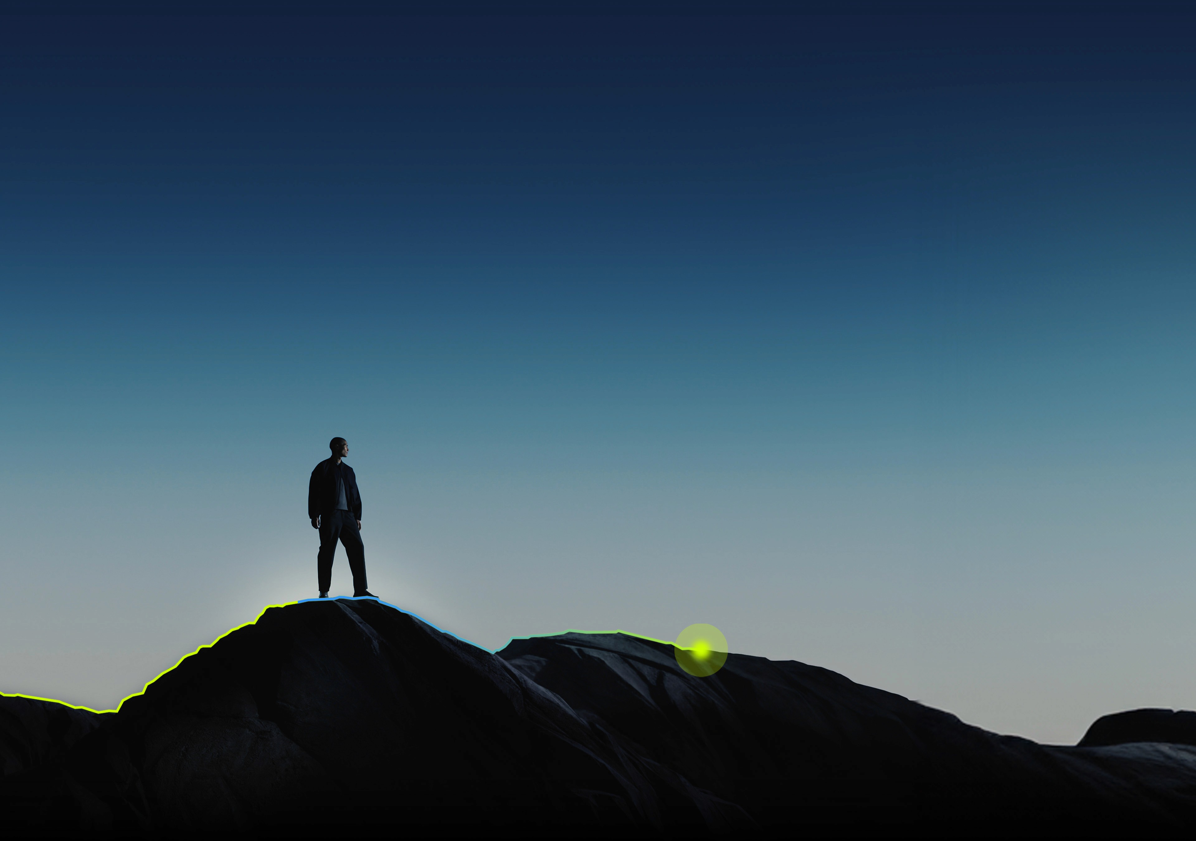 Expense breakdown donut chart showing $3,500 in total, categorized by rent, investment, and education