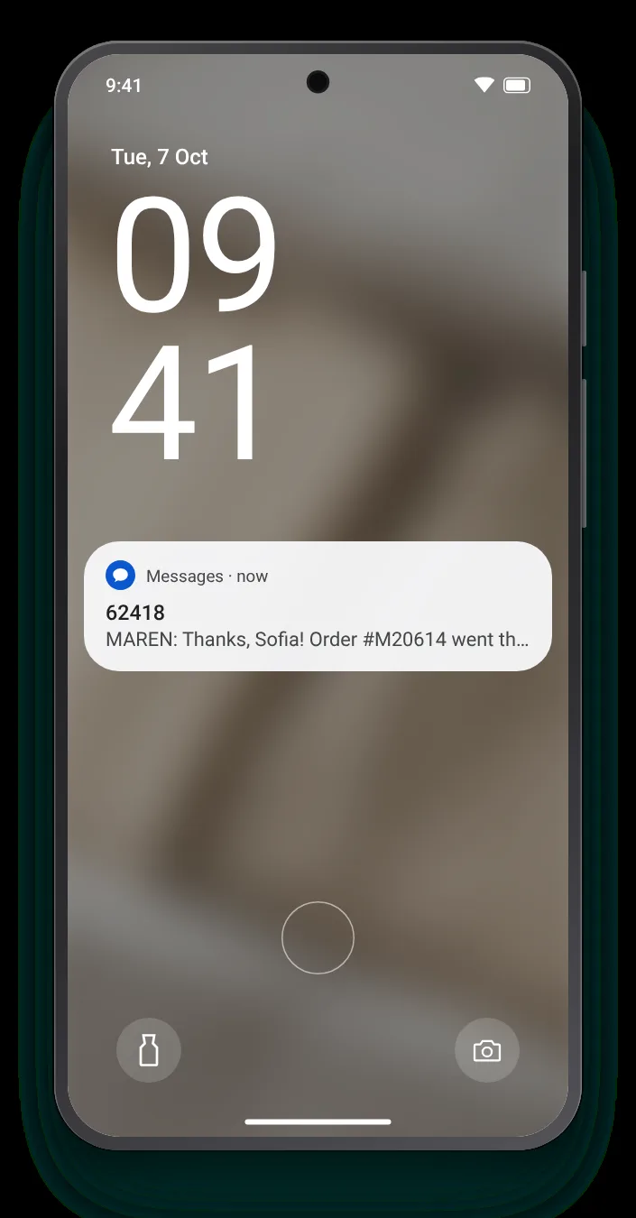 The same order confirmation as a notification on an Android lock screen