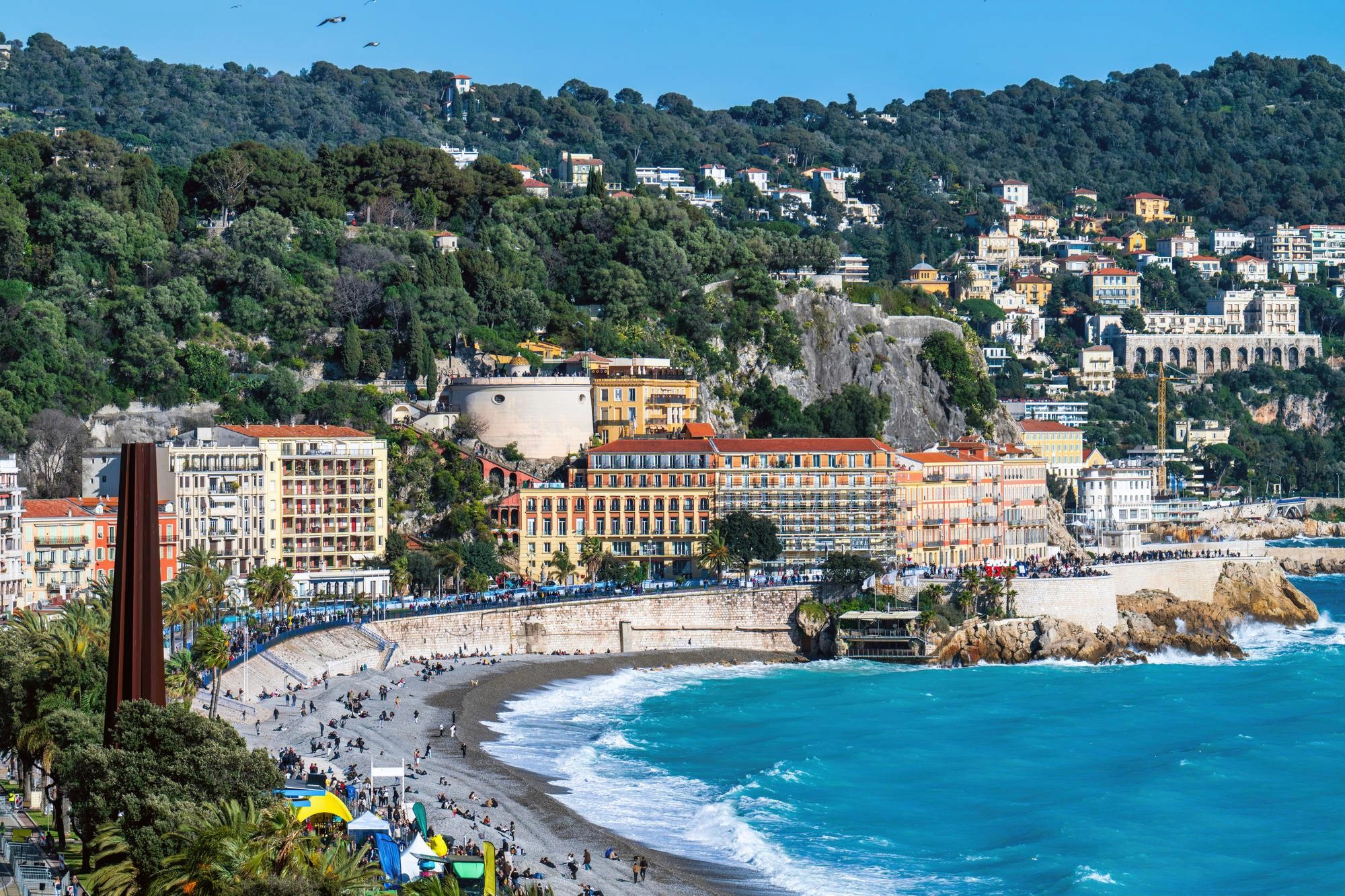 Photo de Nice où Solarock a une agence locale : installateur panneaux photovoltaïques en partenariat avec M Solaire Energie