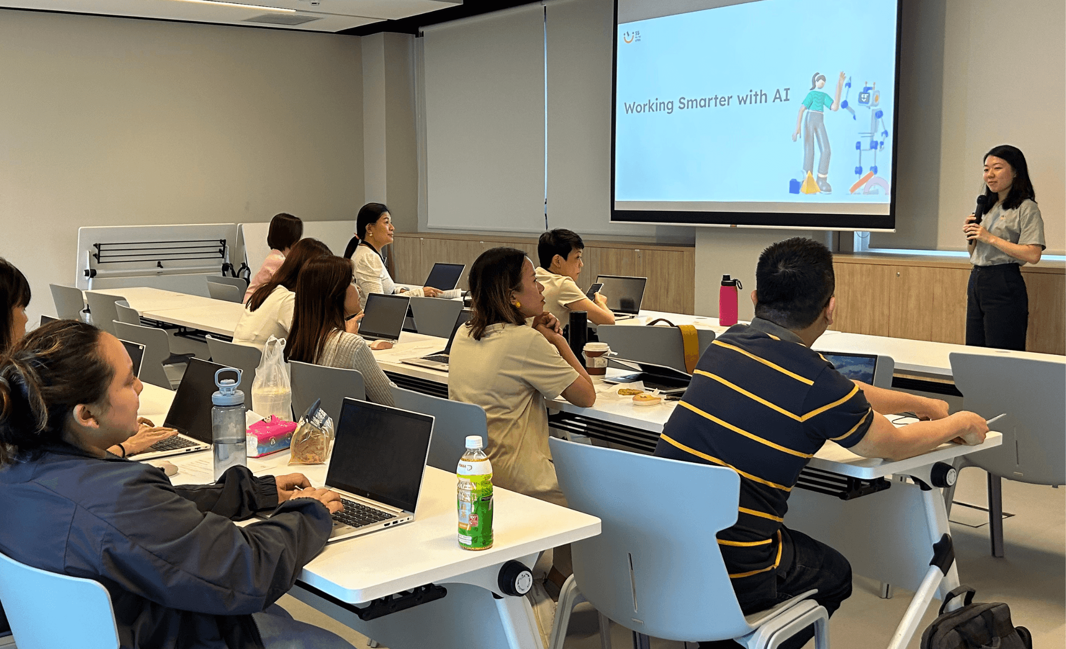 A full classroom for the workshop on how to Work Smarter with AI