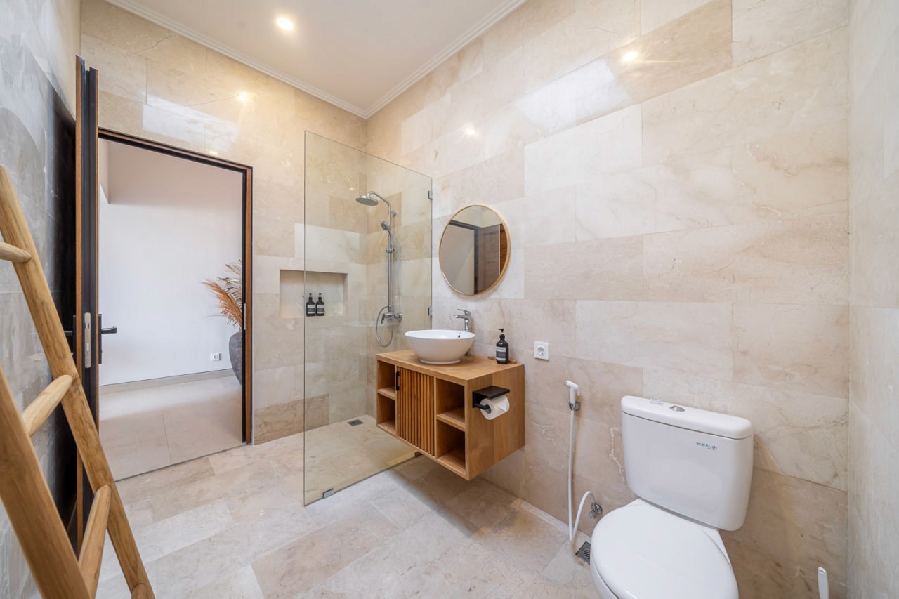 Completed 3- and 5-bedroom villas in a residential complex in Sanur, located just 6 minutes from the ocean