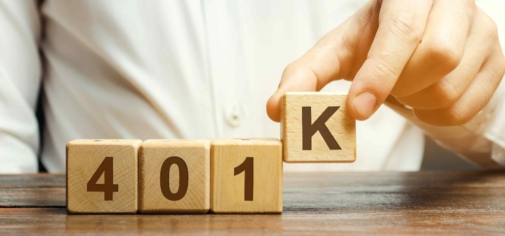 cube with 401 written on it, illustrating the 401k saving account