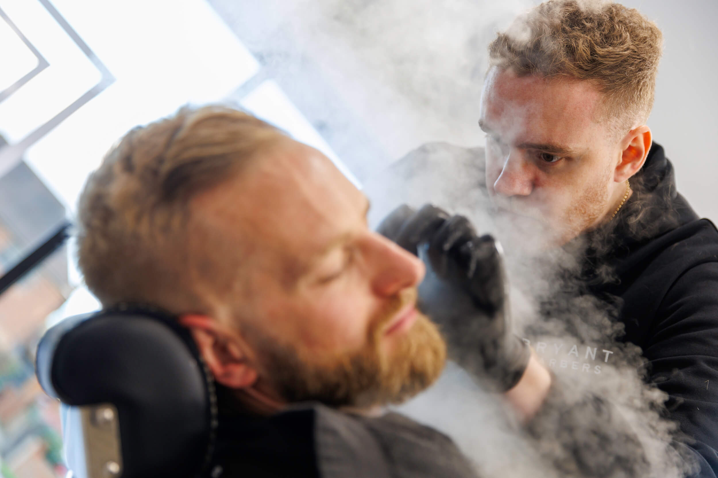 Man getting a beard trim