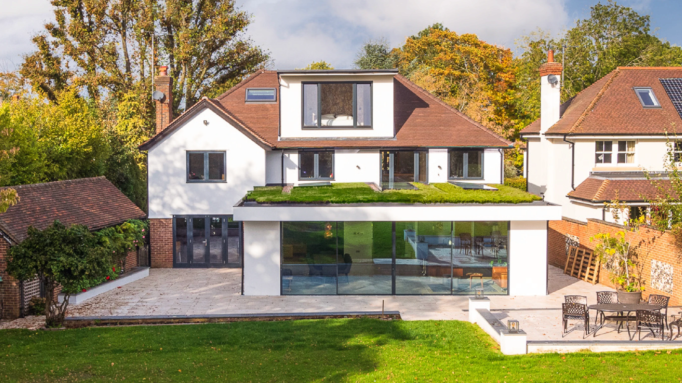 Rivendell rear property image showing full extension and patio area