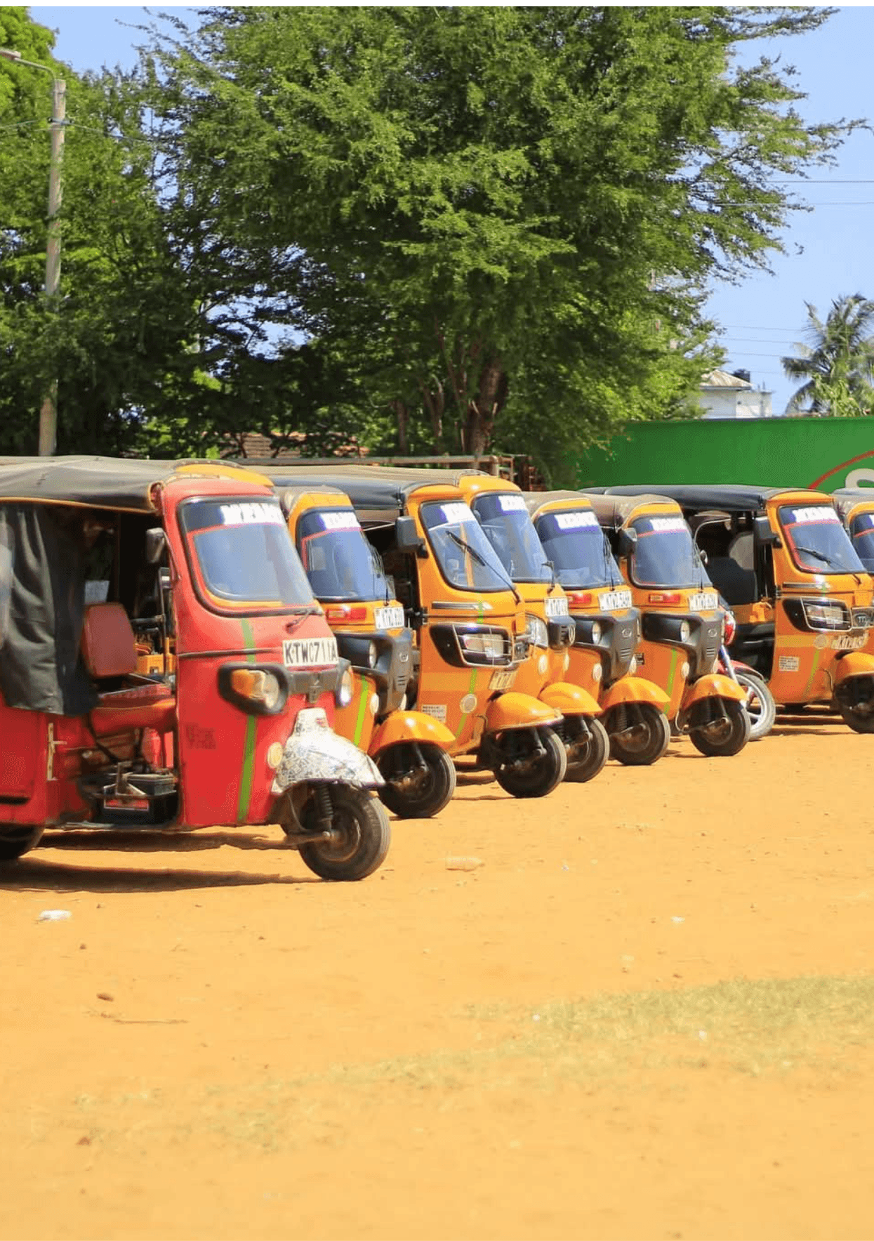 tuktuk surplus image