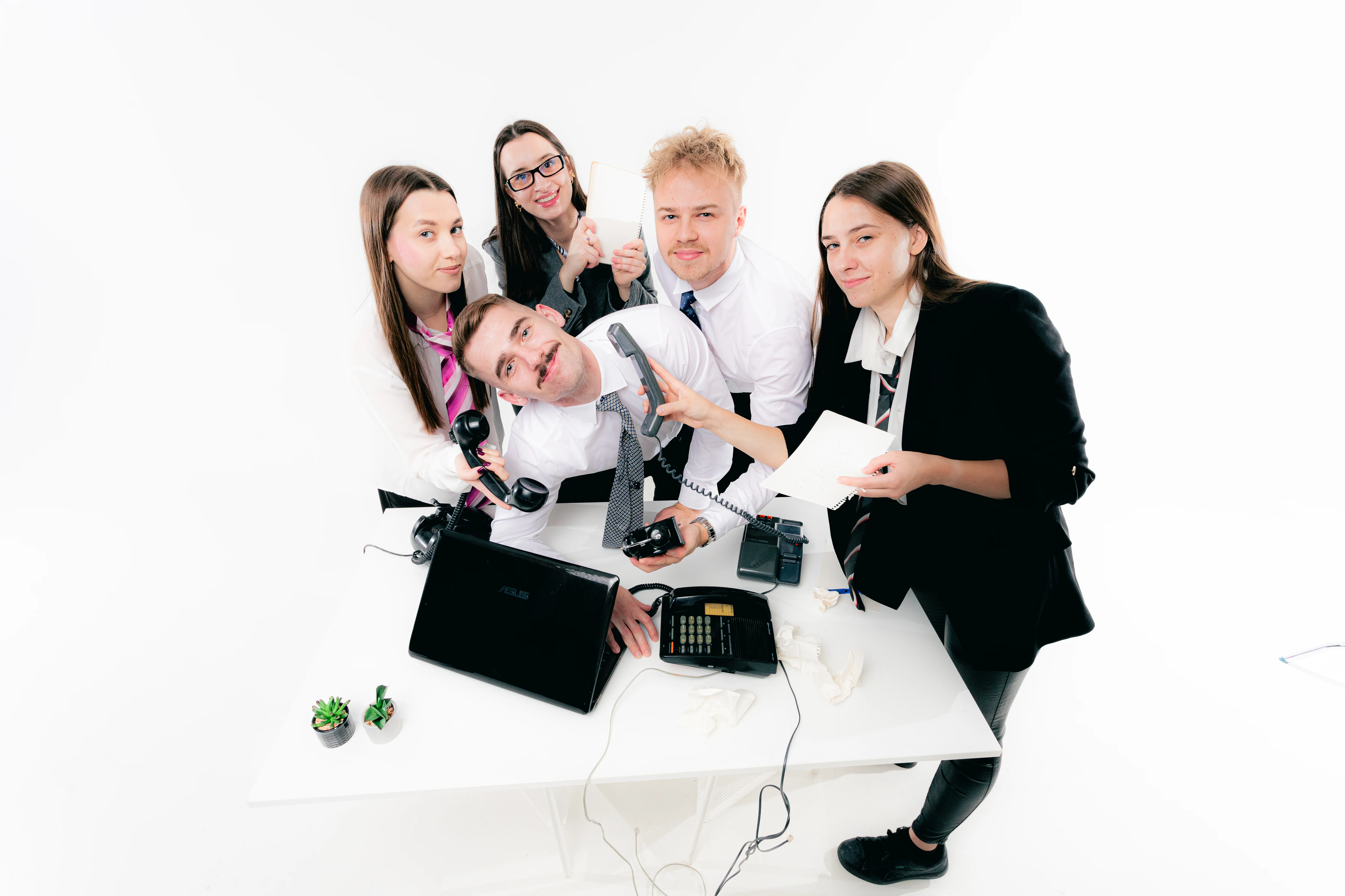 Usługi marketingowe Pixels Collective Rzeszów – kreatywny zespół specjalistów od marketingu i social media