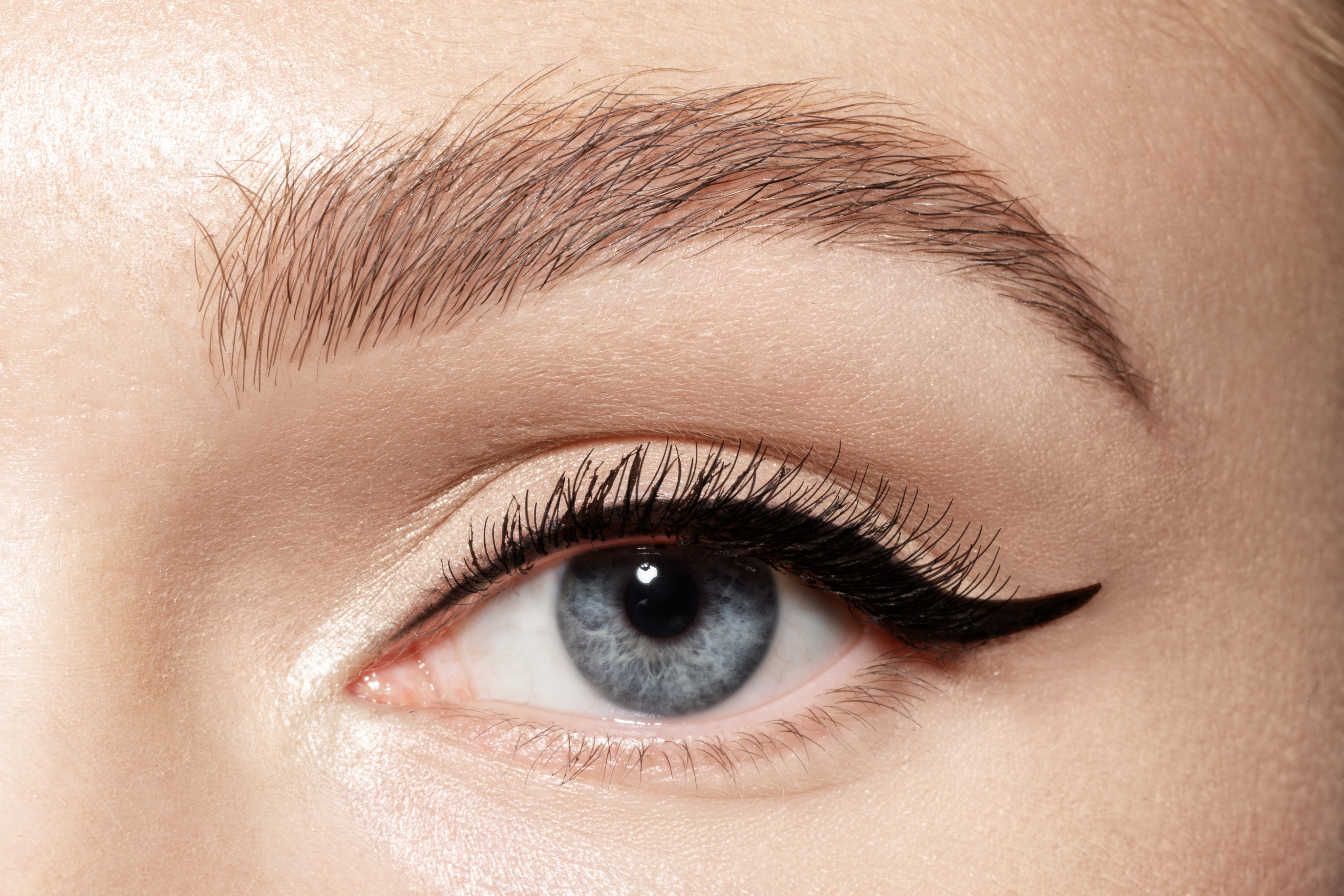 Semi-Permanent Eyeliner