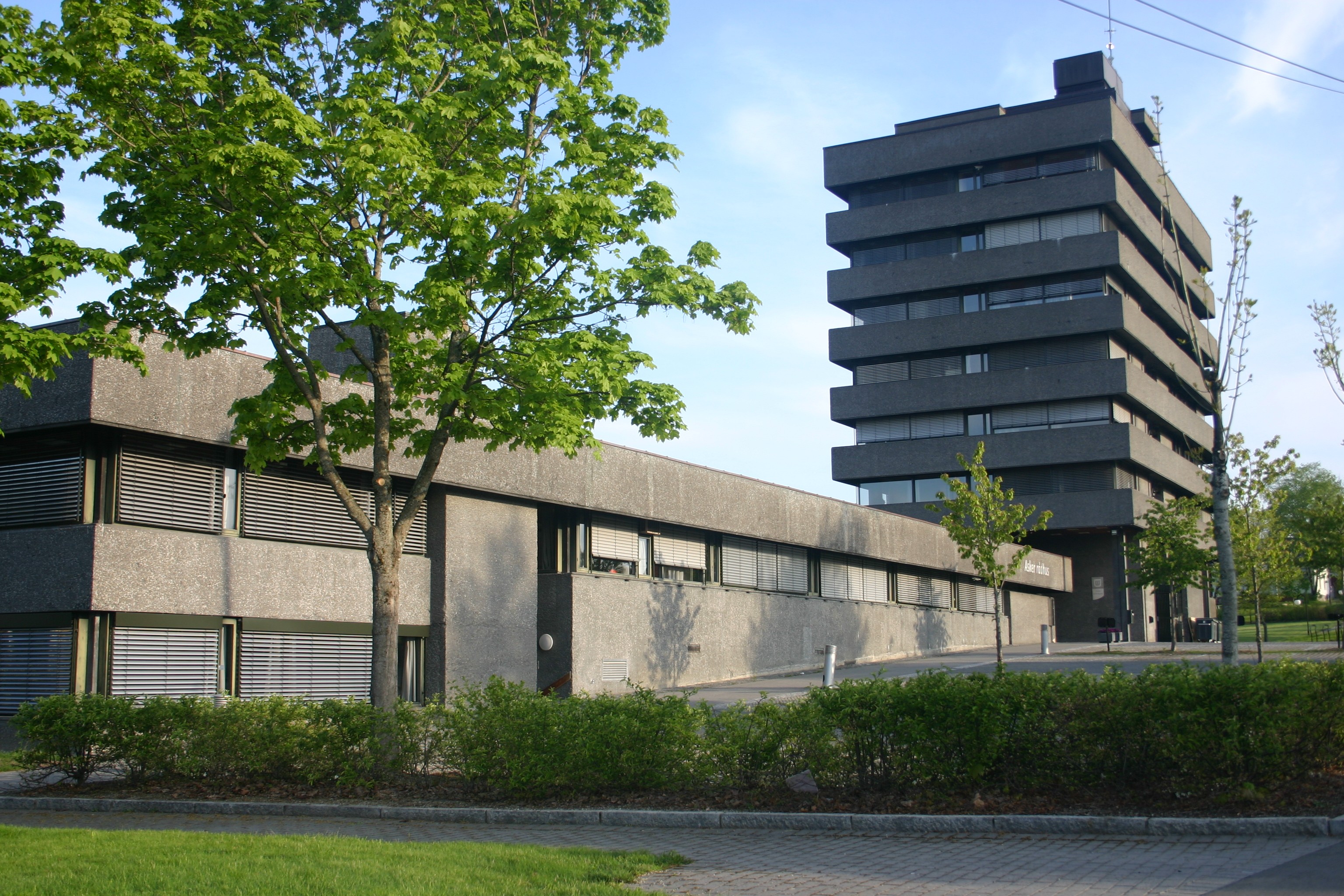 Rehabilitering av Asker rådhus med oppgradering av fasade og tekniske løsninger