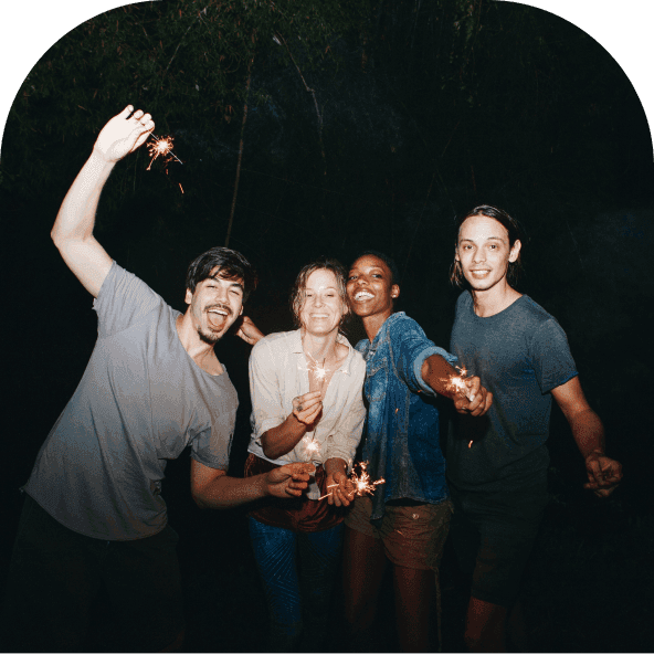 Group of freinds posing for the camera