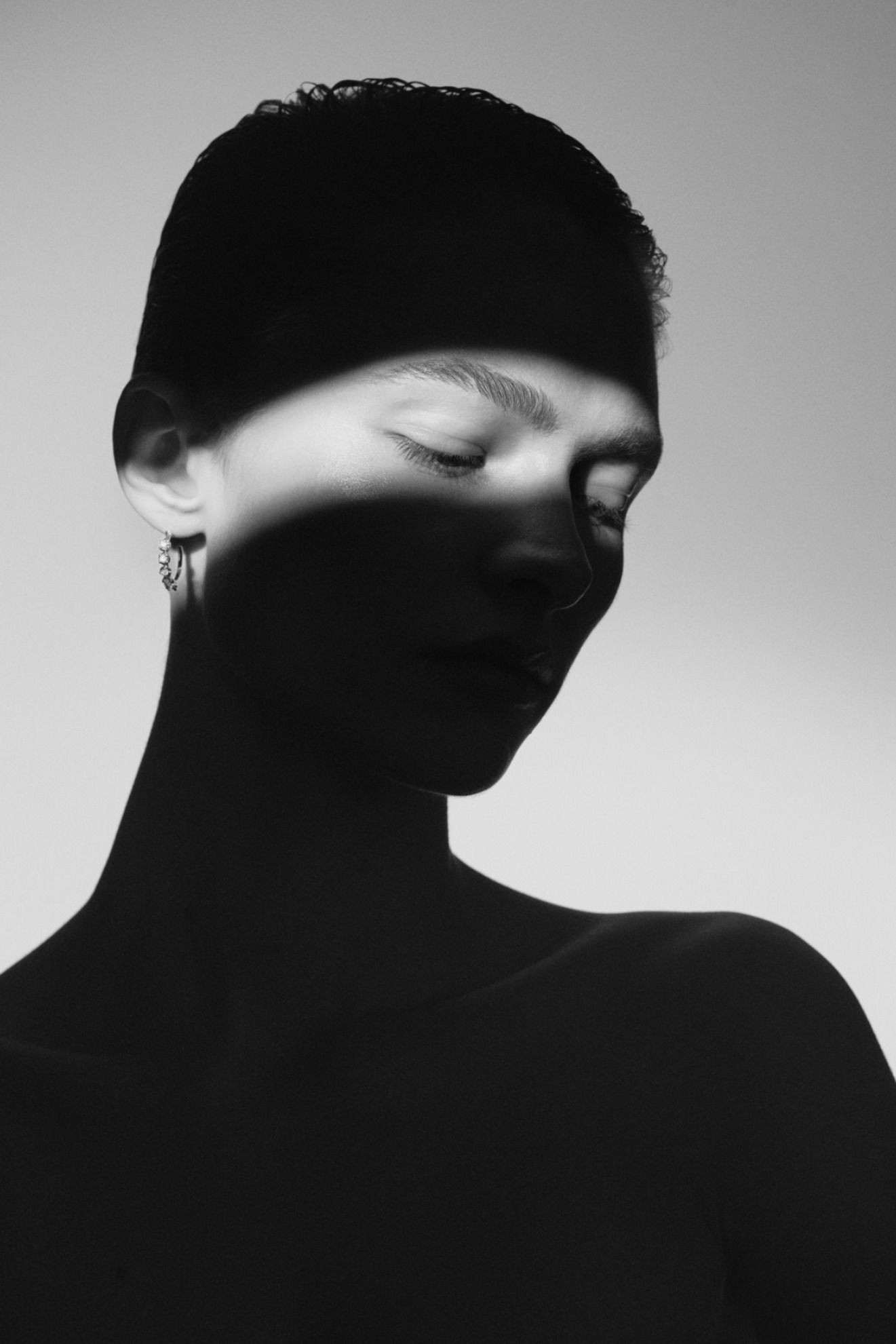 Faceless OnlyFans Tools You Need in 2026