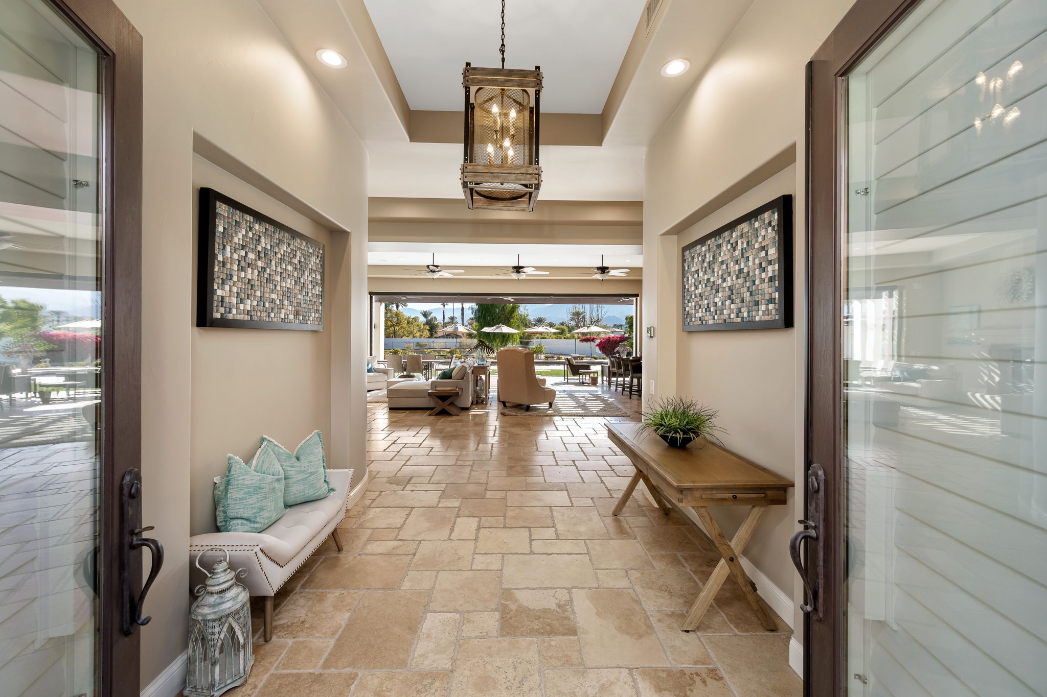 Here comes the alt text