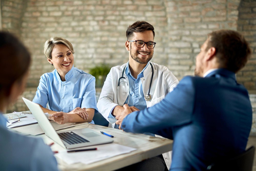 Top 8 Emerging Trends Leading Healthcare Market Research in the US