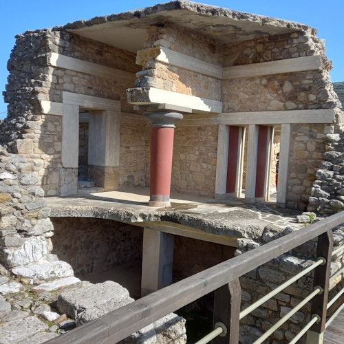 Дворецът Кносос