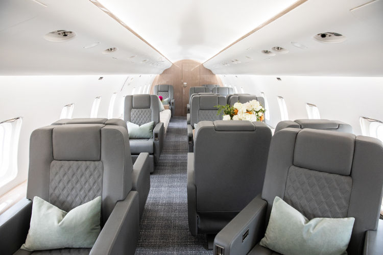 Challenger 850 Charter