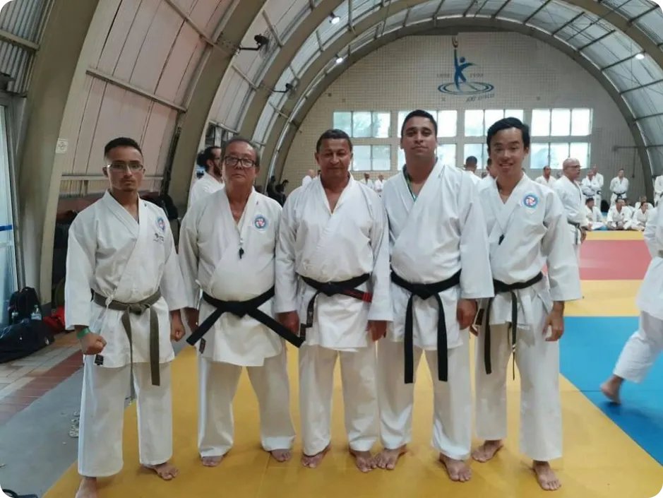 Foto da diretoria da Associação Shinshukan de Karatê Peruíbe