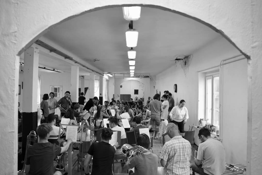 Hangszeres próba a 4K-ban a dzsanni előtt.