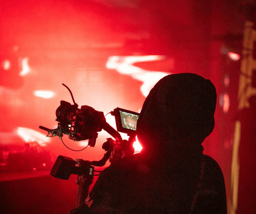 girl filming