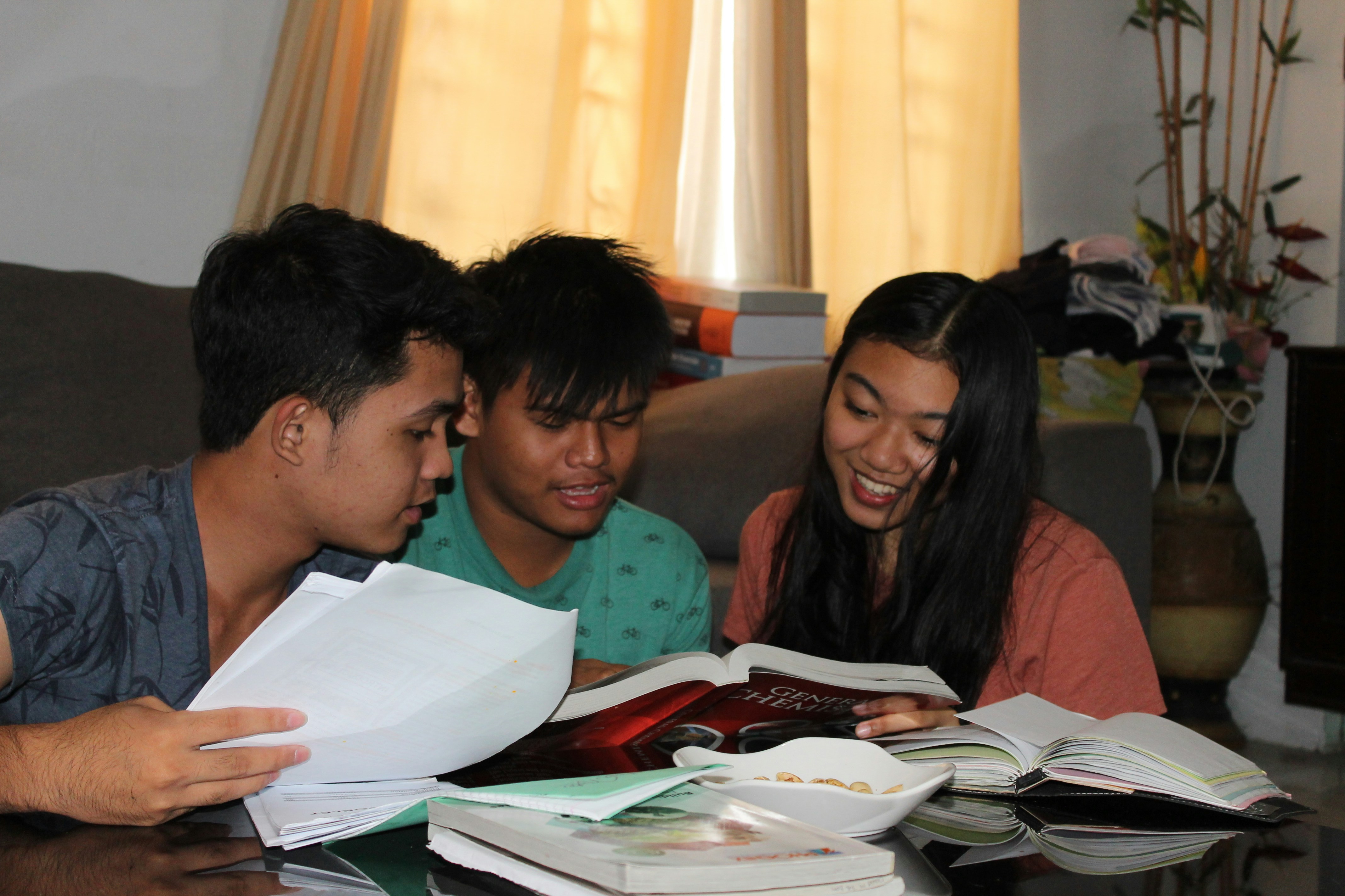 college students doing research - College Research Paper Format