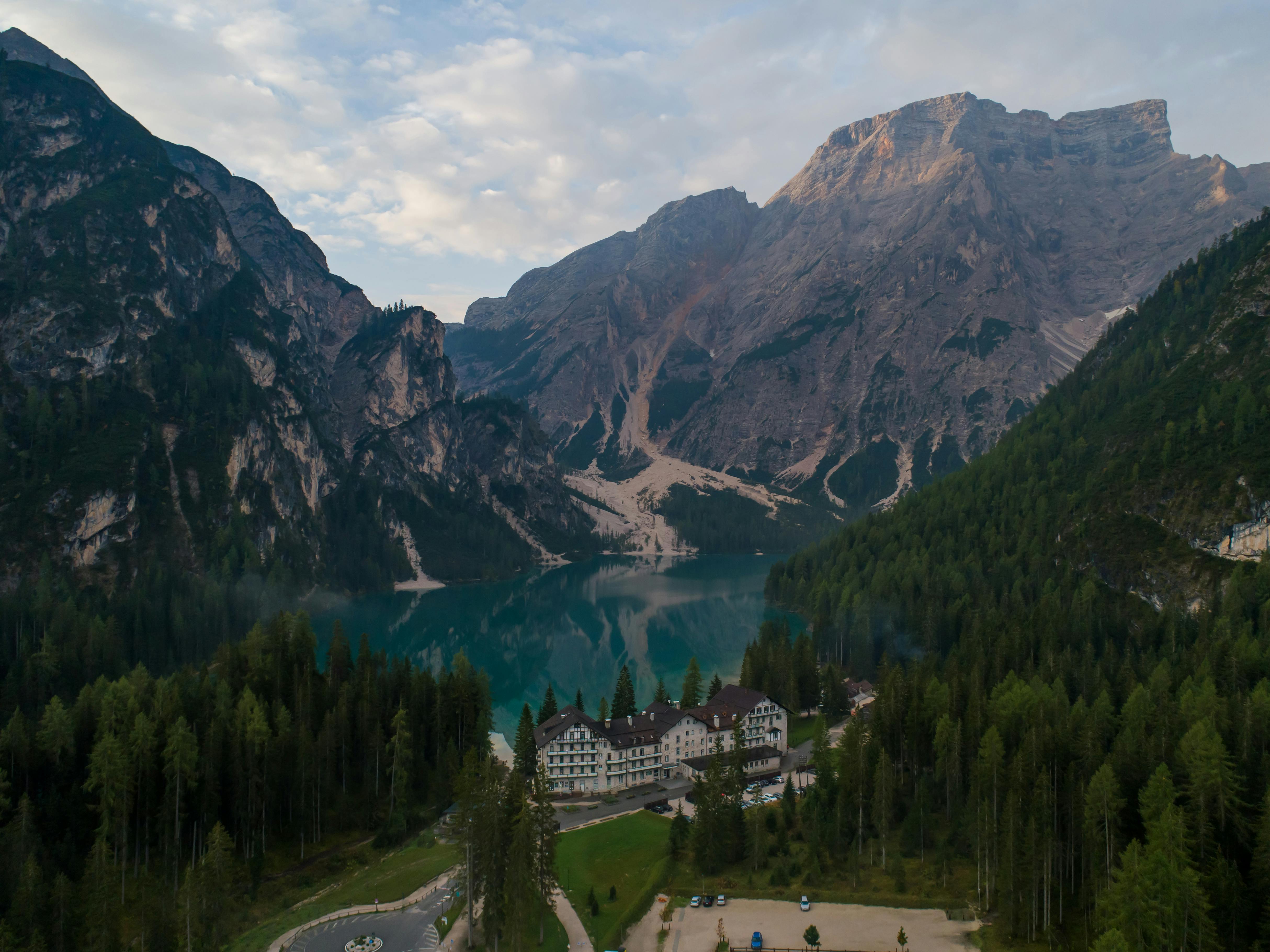 Lago di Braies, dawn