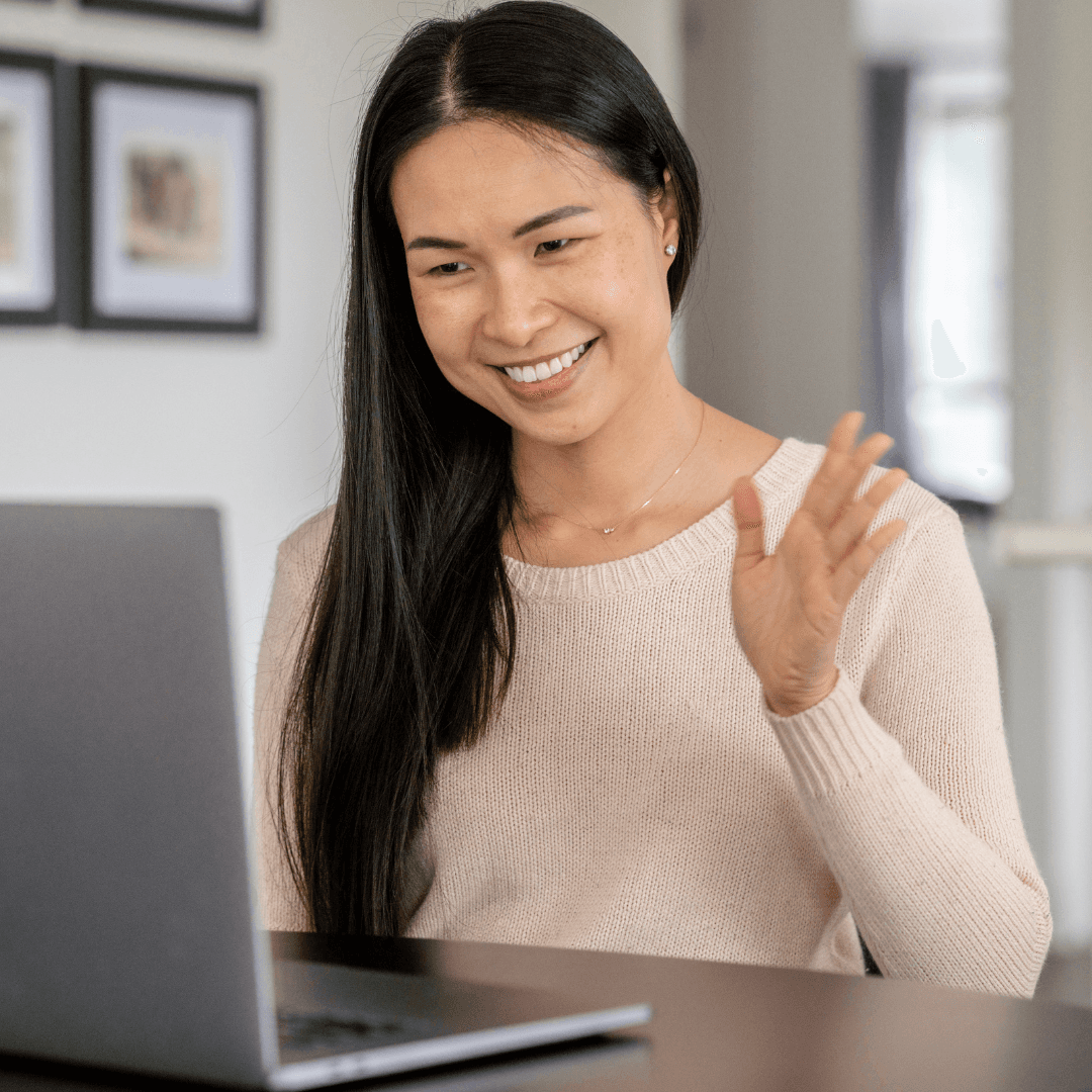 Photo for figurative purposes of a woman consulting her laptop computer.