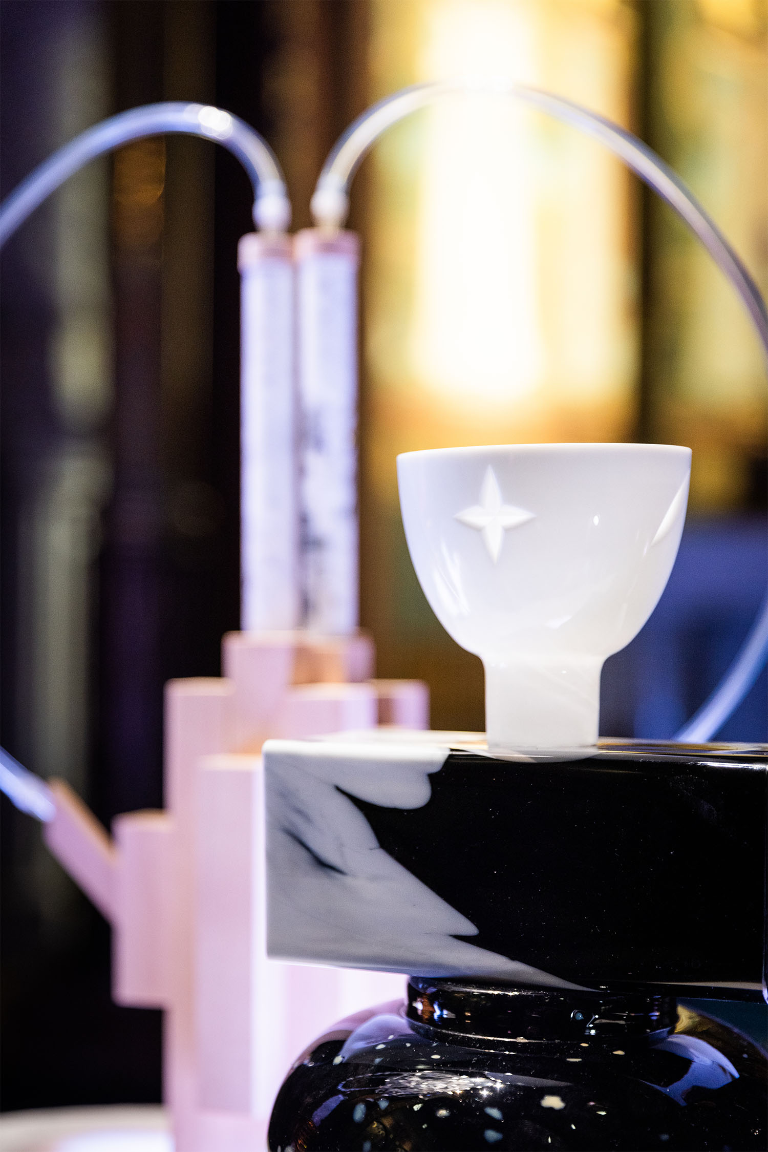 detail-glass-objects-designblok-exhibition-jiri-krejcirik-2