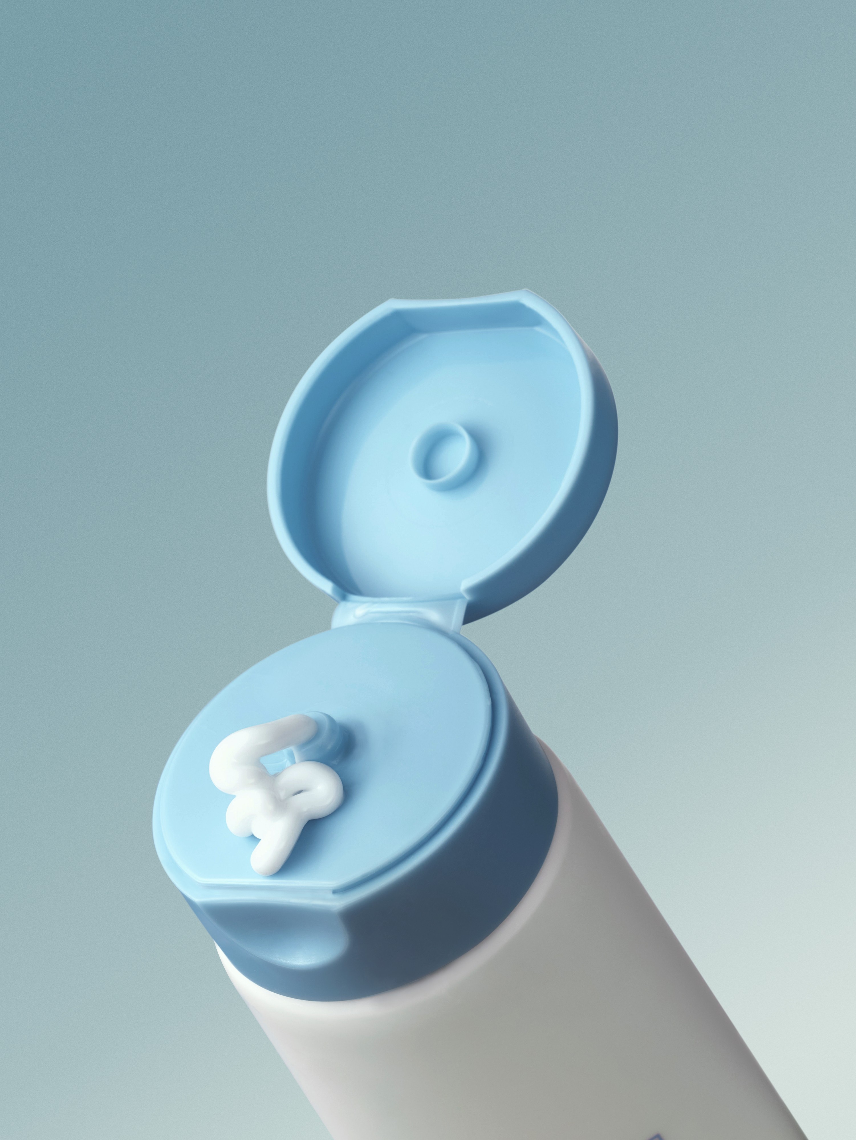 RENUAT BODY CREAM, branding & packaging design by ORDINAL