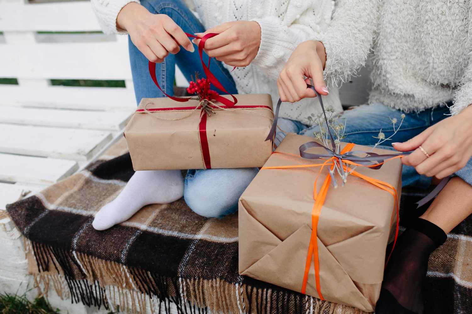 employee holiday gifts