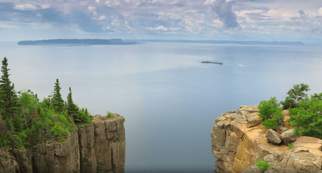Thunder Bay Nature Cliffs