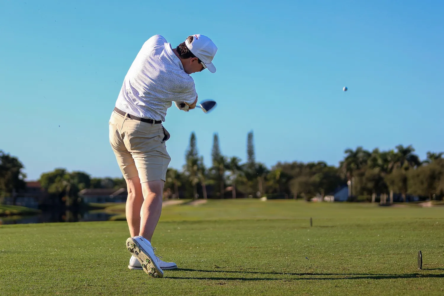 AI powered golf practice sessions at the driving range and putting green