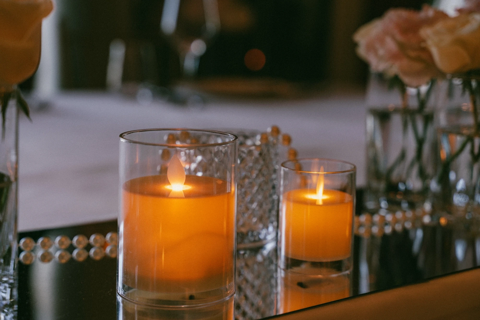 qორწილის სუფრის გაფორმება, ელეგანტური სანთლები