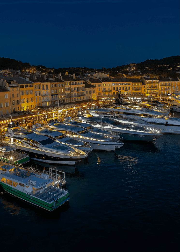 vue sur le port de saint tropez