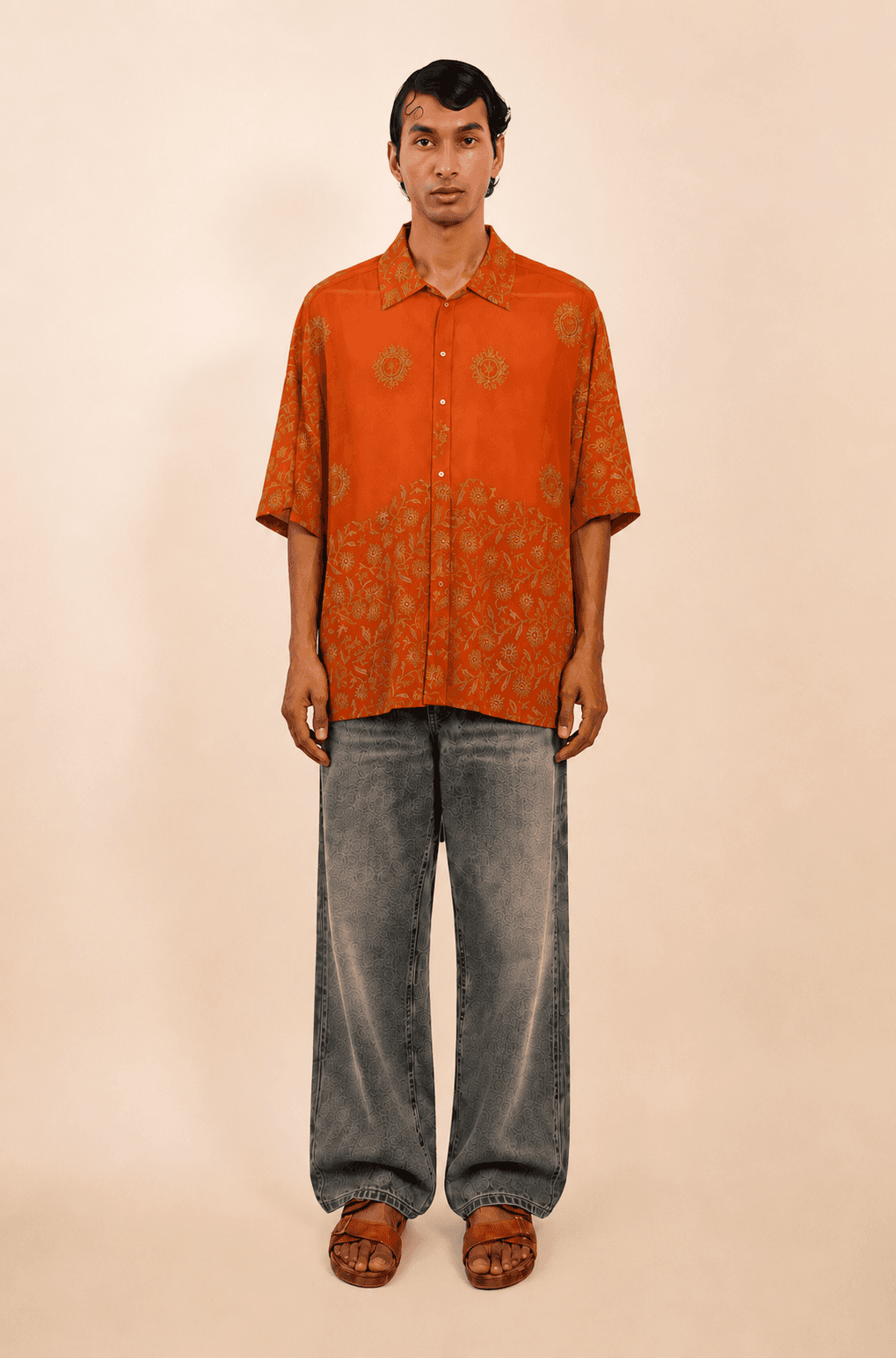 RAGA VIII is our one-of-a-kind oversized printed shirt, handcrafted in-house using a vintage silk saree. 
