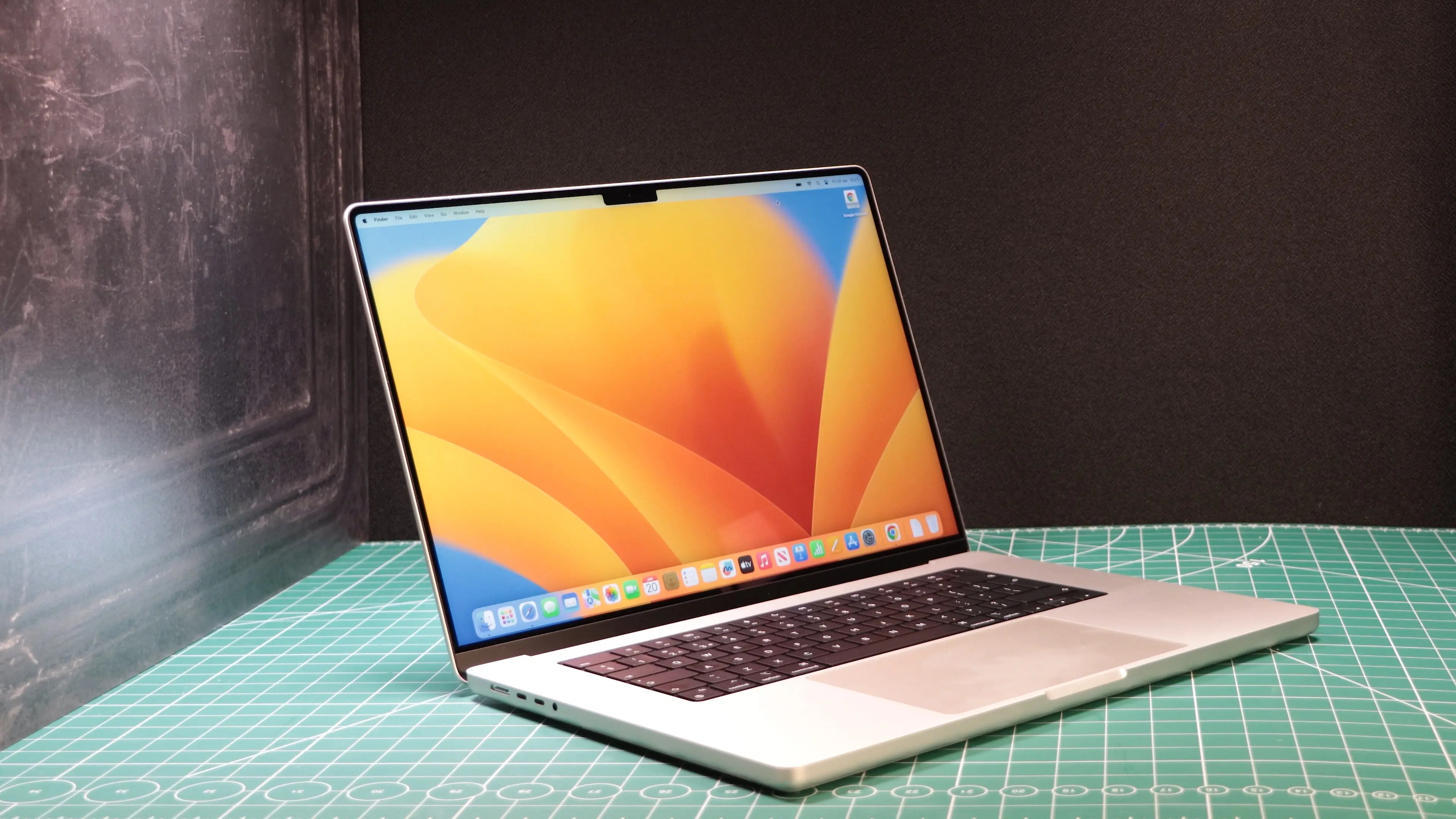 iMacs & MacBooks