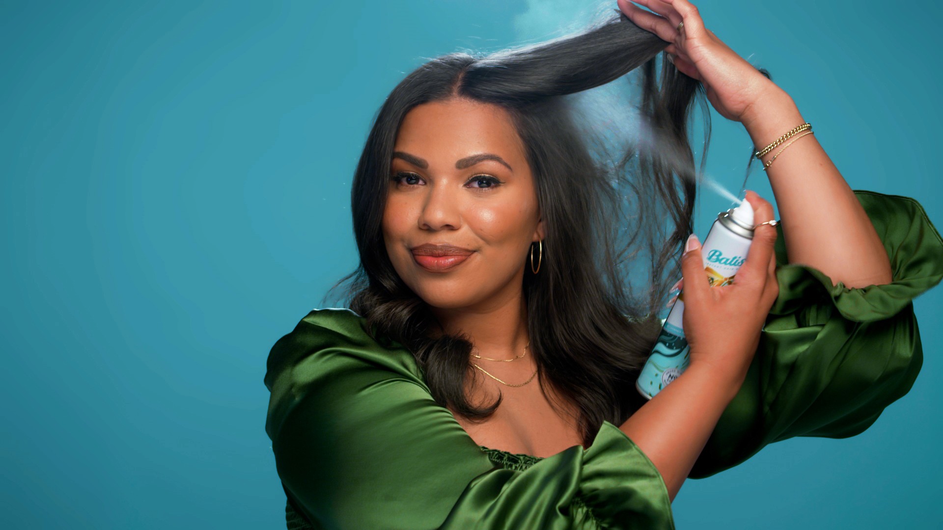 Tyla-Lauren Gilmore using Batiste's dry shampoo