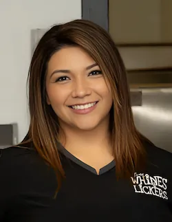 Alejandra L. Profile Picture