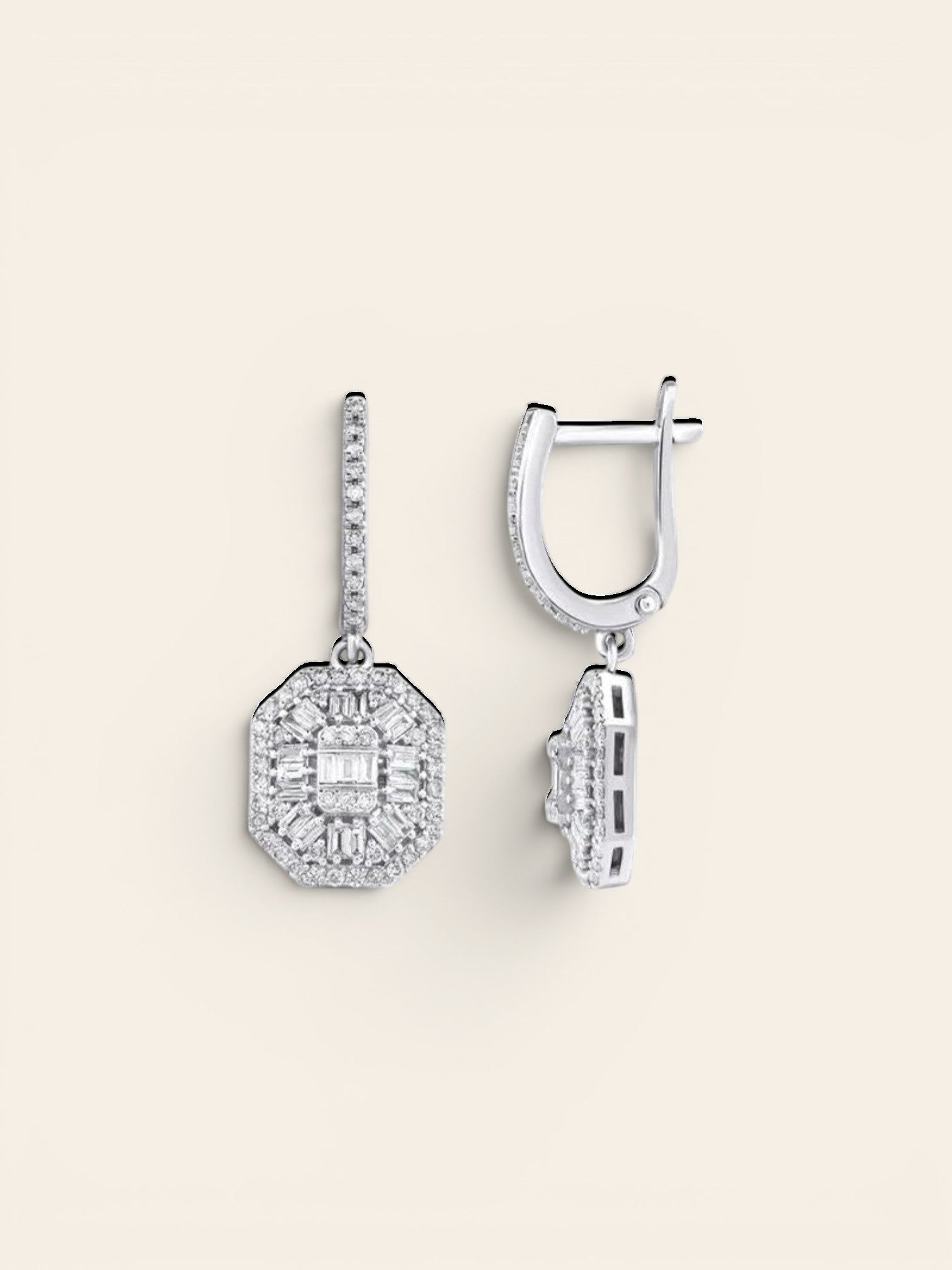 Assos 0.90 Karat Baget Pırlanta 14 Ayar Beyaz Altın Küpe